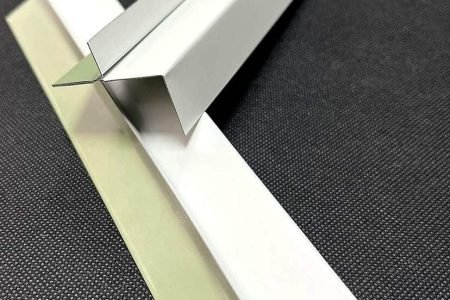 A Shadow Gap Angles